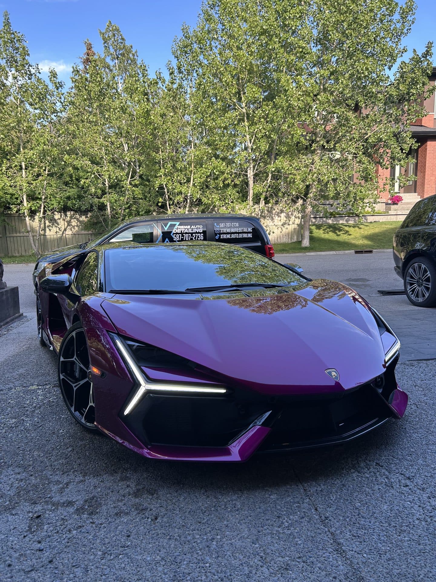 Lamborghini Revuelto