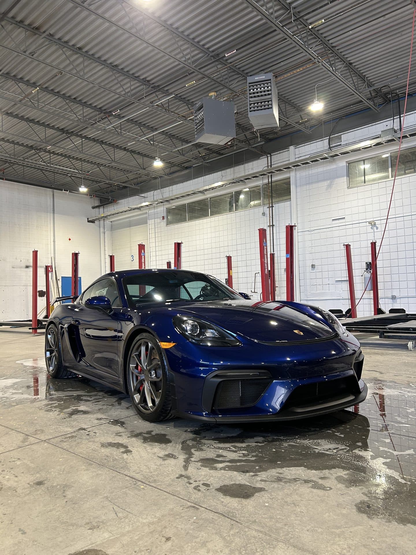Porsche 718 GT4